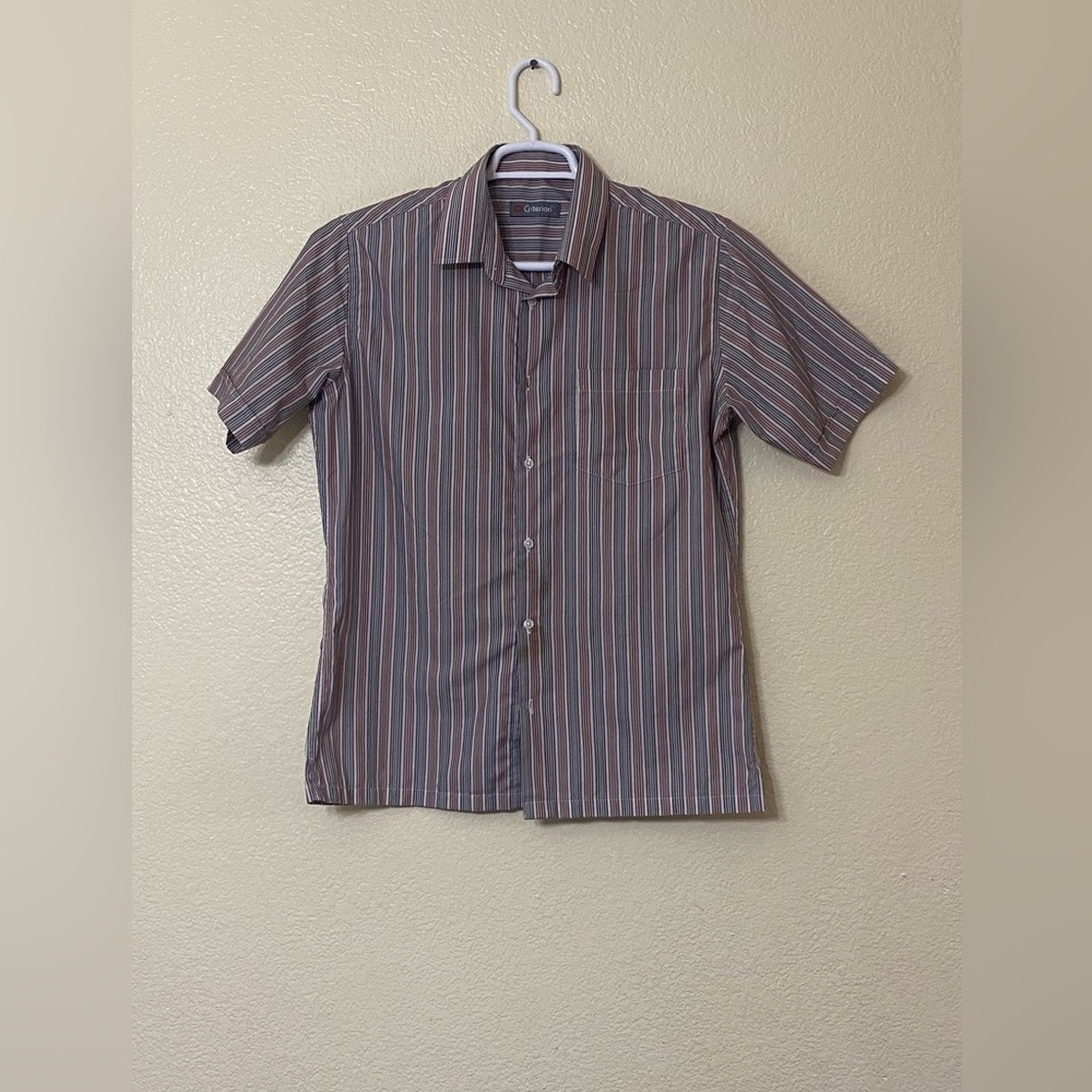 Criterion Men’s Red and Blue Striped Button-Up Short Sleeve